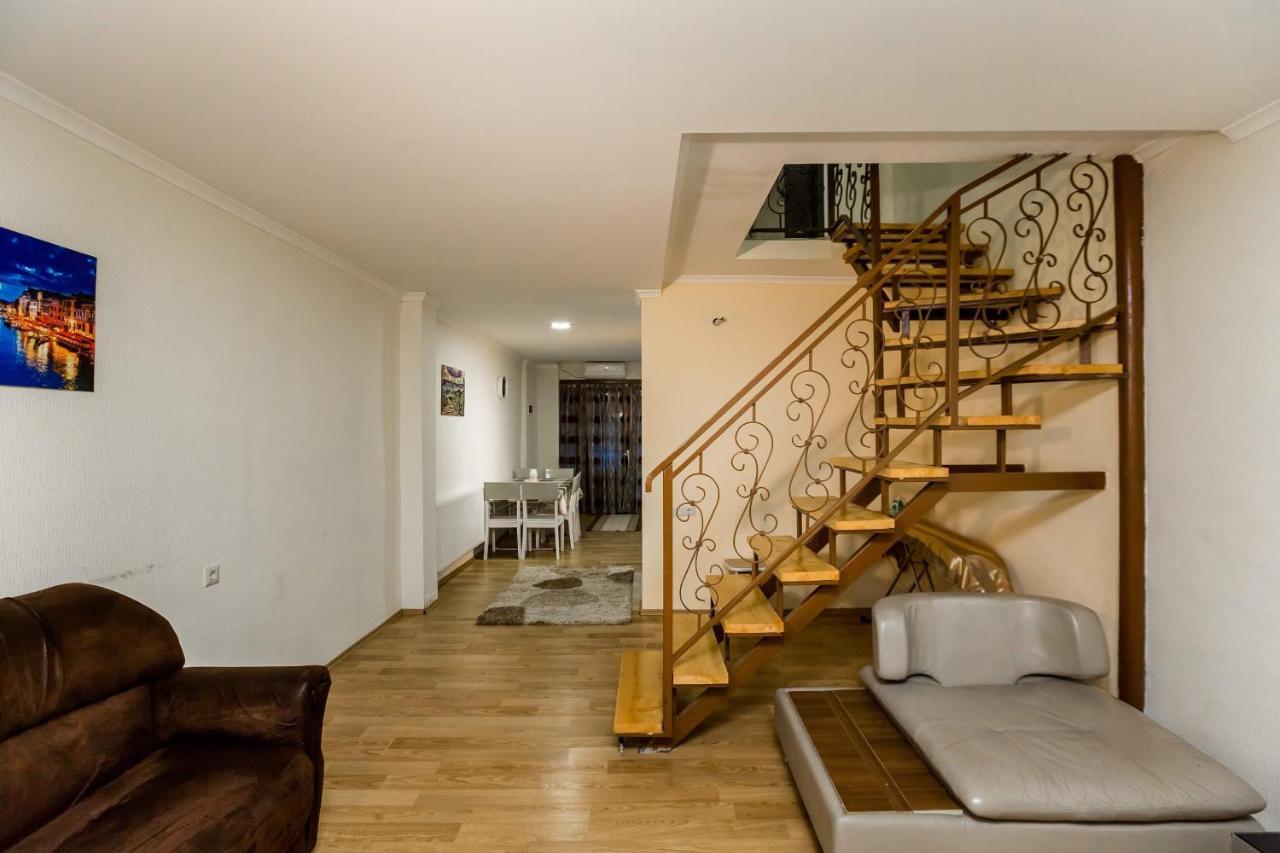 Hirmas Apartment Tbilisi Exteriör bild