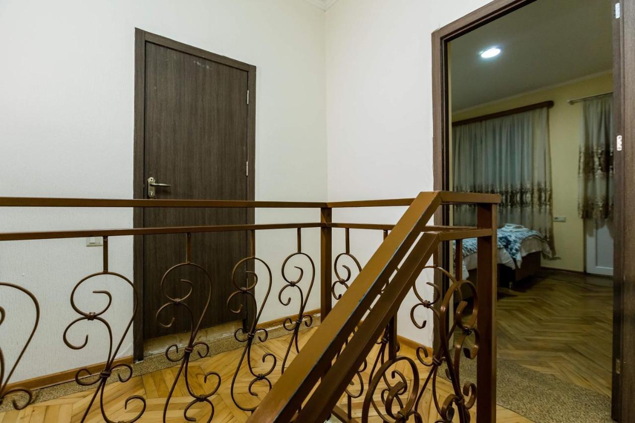 Hirmas Apartment Tbilisi Exteriör bild