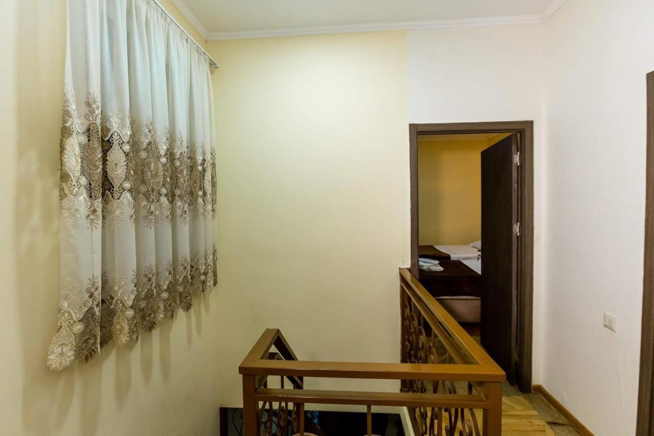 Hirmas Apartment Tbilisi Exteriör bild